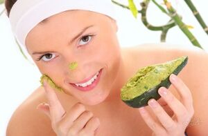 Avocado oil rejuvenates the skin